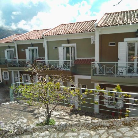Dogis Retreat Apartment Agia Efimia Ngoại thất bức ảnh